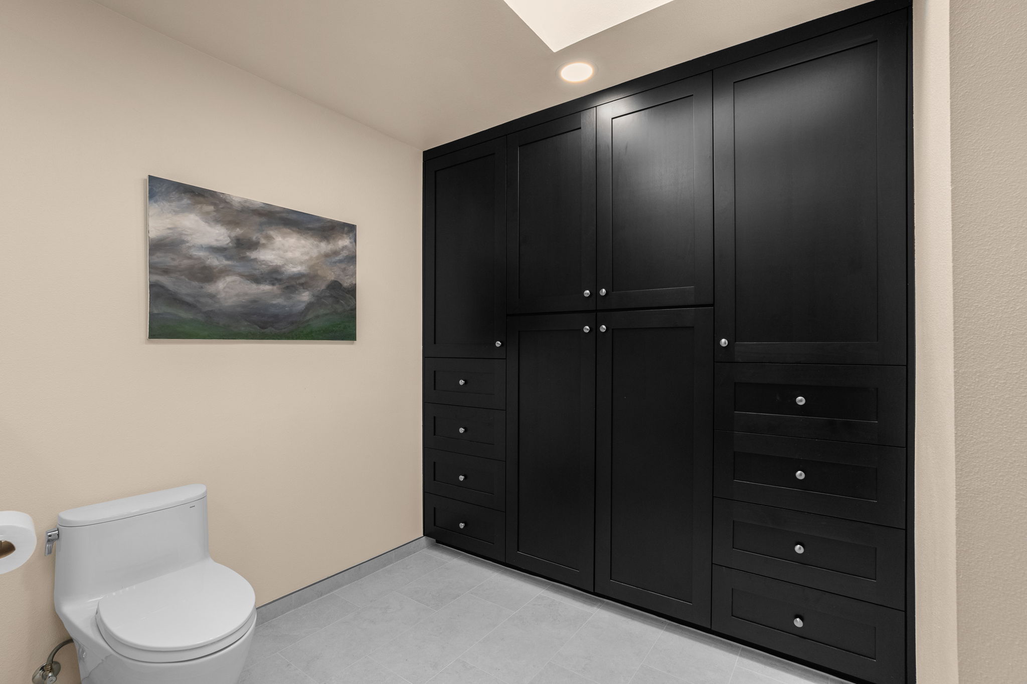 Primary Suite Bathroom - Storage