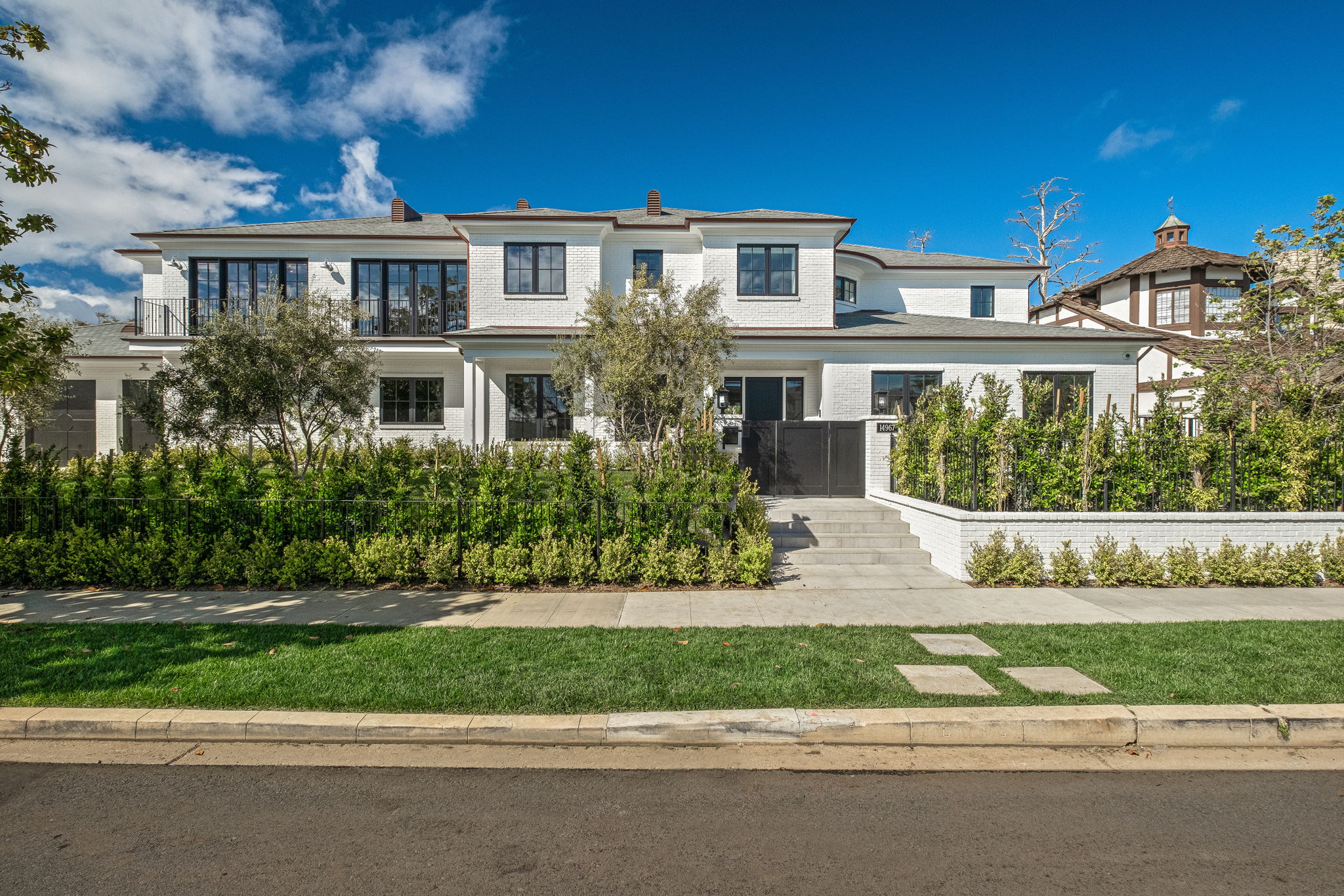  14967 Camarosa Drive, Los Angeles, CA 90272, US