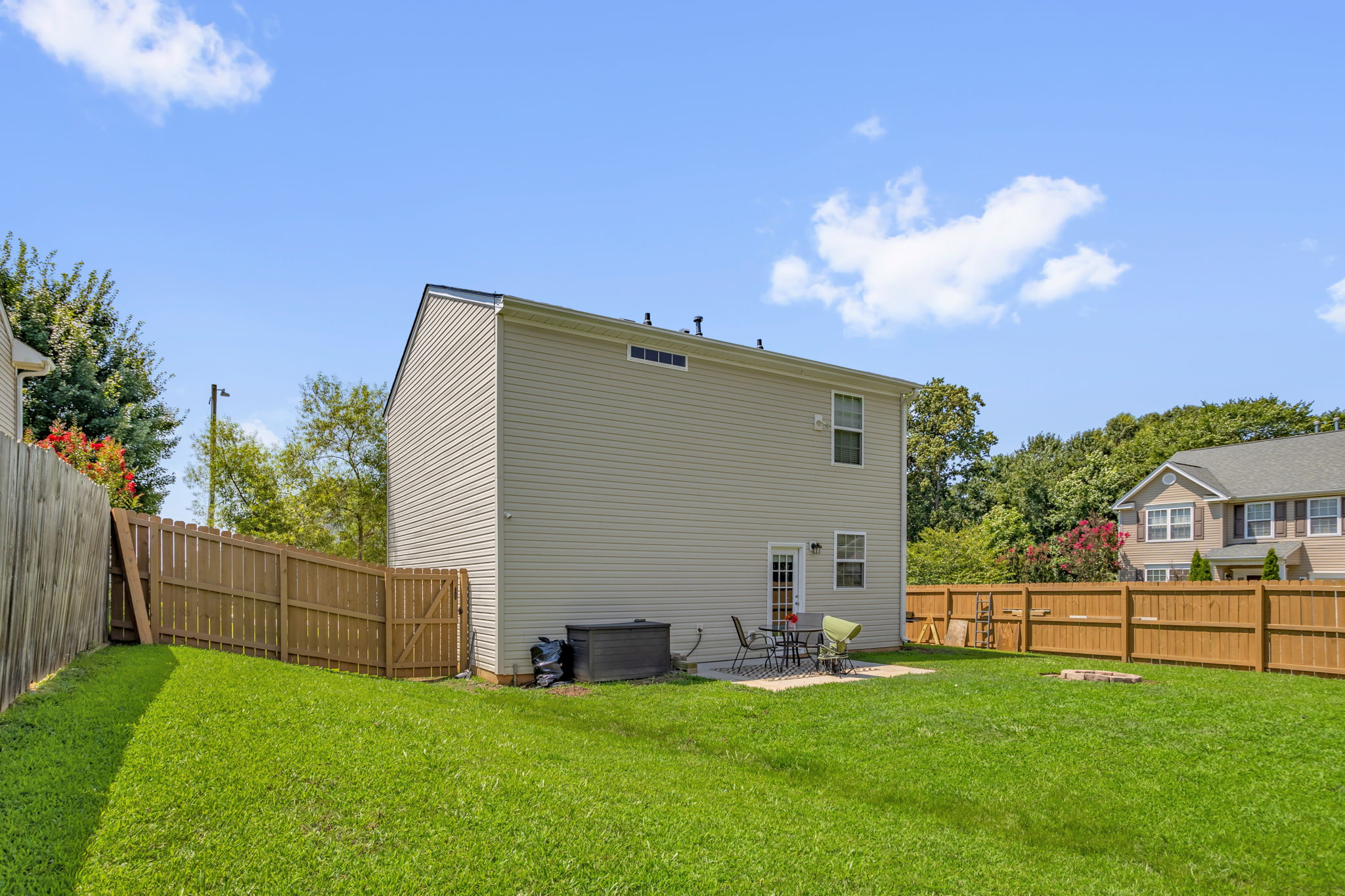 1497 Bromwich Dr-26
