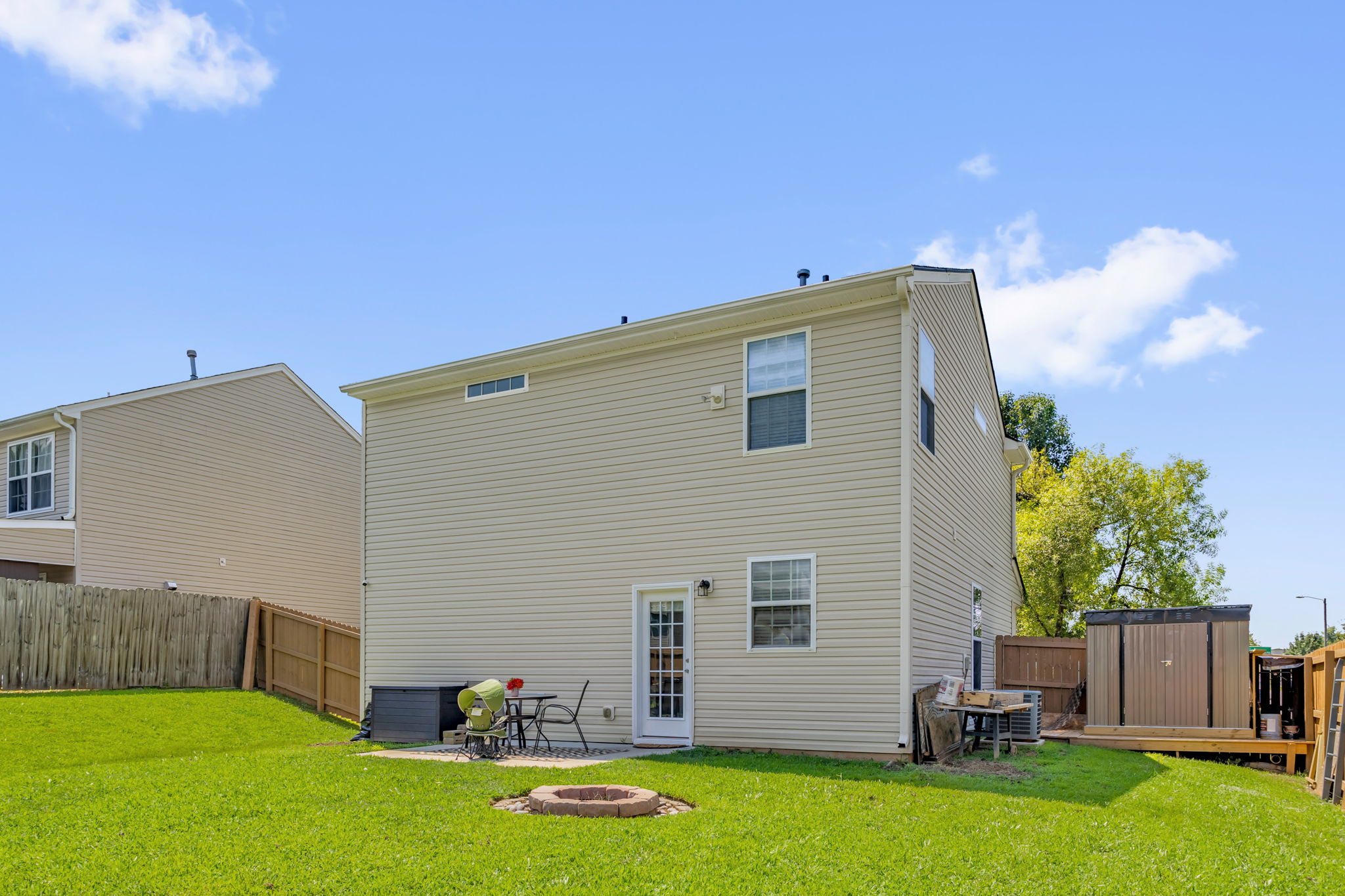 1497 Bromwich Dr-28