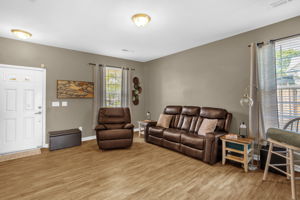 1497 Bromwich Dr-6