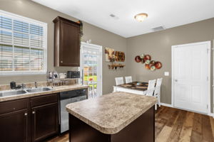 1497 Bromwich Dr-9