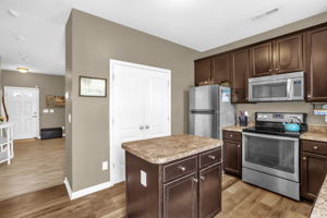 1497 Bromwich Dr-11