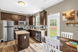 1497 Bromwich Dr-14
