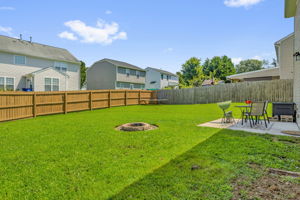 1497 Bromwich Dr-29