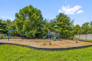 1497 Bromwich Dr-31