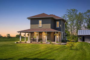  Photo 0