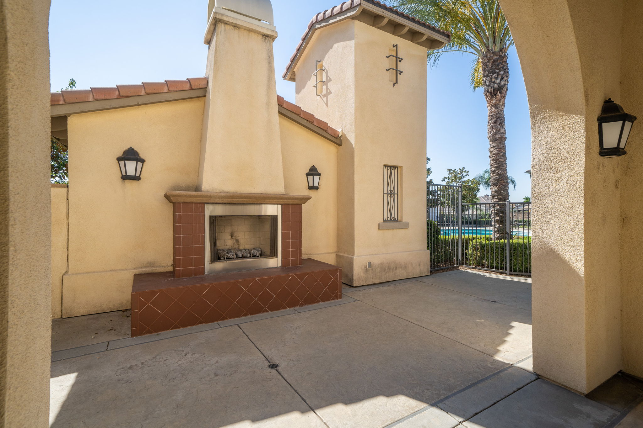 16570 S Highland Ave Fontana Ca 92336
