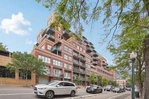Blake St 3P-S2307-002.jpg