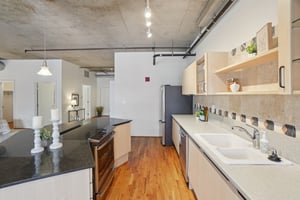 Blake St 3P-S2307-019.jpg