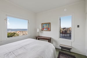 17 Upper bedroom/Rooftop access