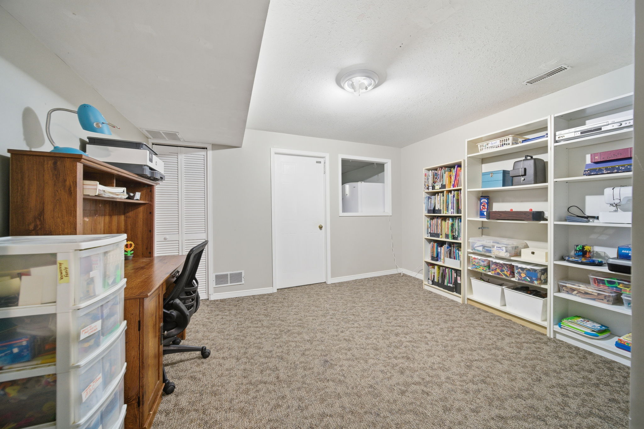  Photo 31
