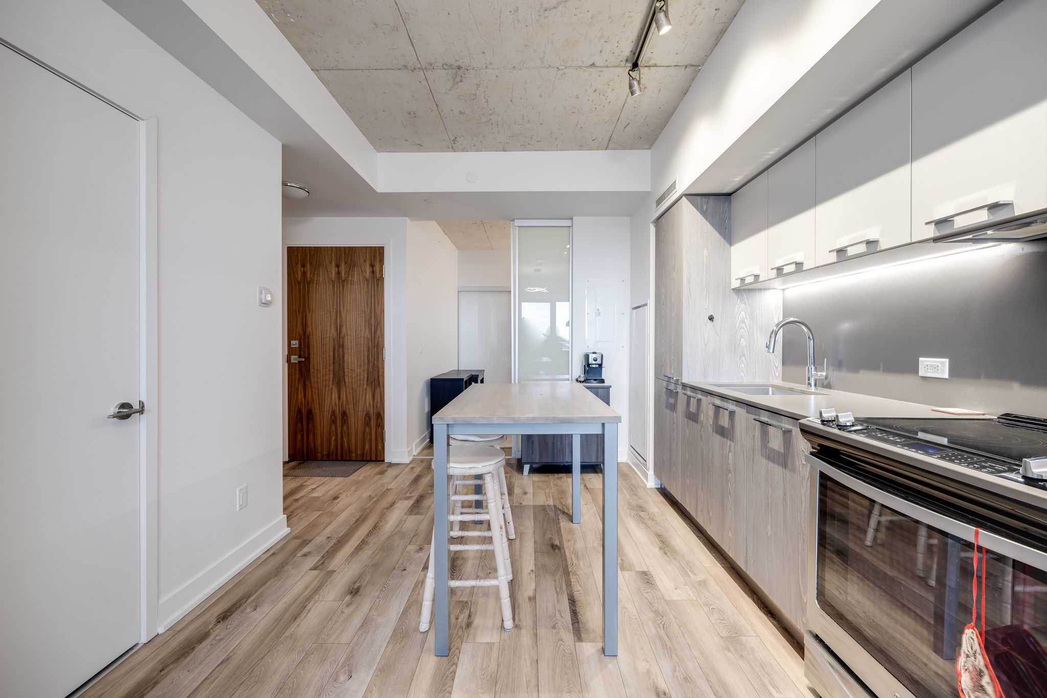 Toronto property showcase — delivered property photograph 8