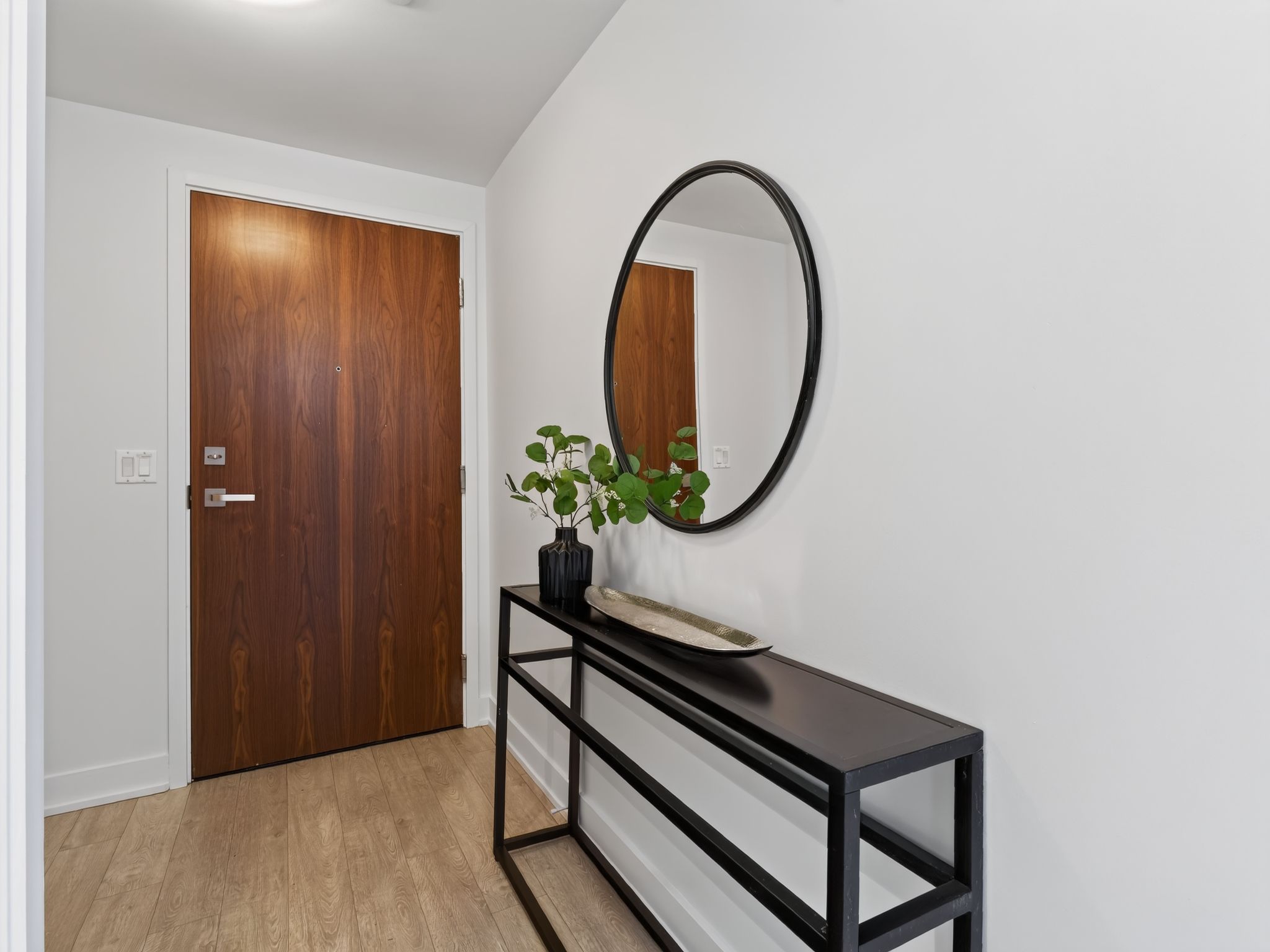 15 Baseball Pl unit 923 Toronto, ON M4M 0E6