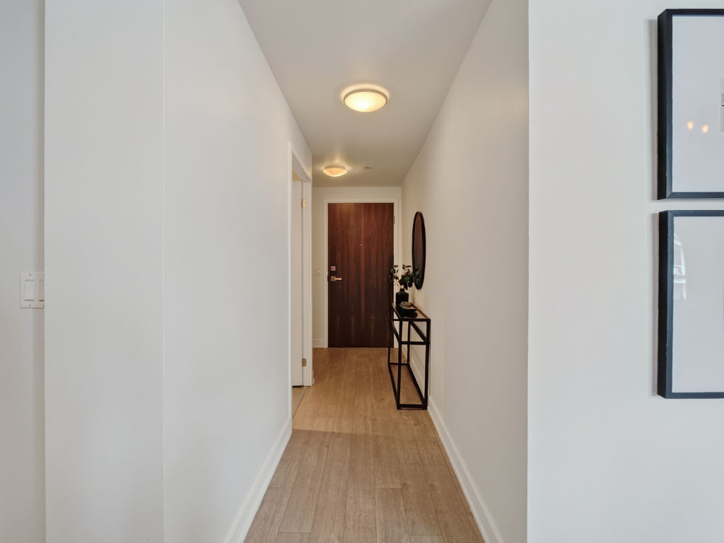 15 Baseball Pl unit 923