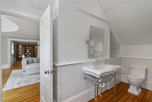  Photo 48