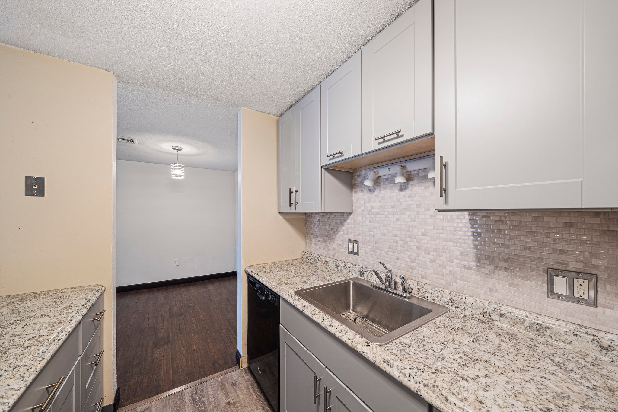 15 Bower Rd, Quincy, MA 02169 TMRE Photography