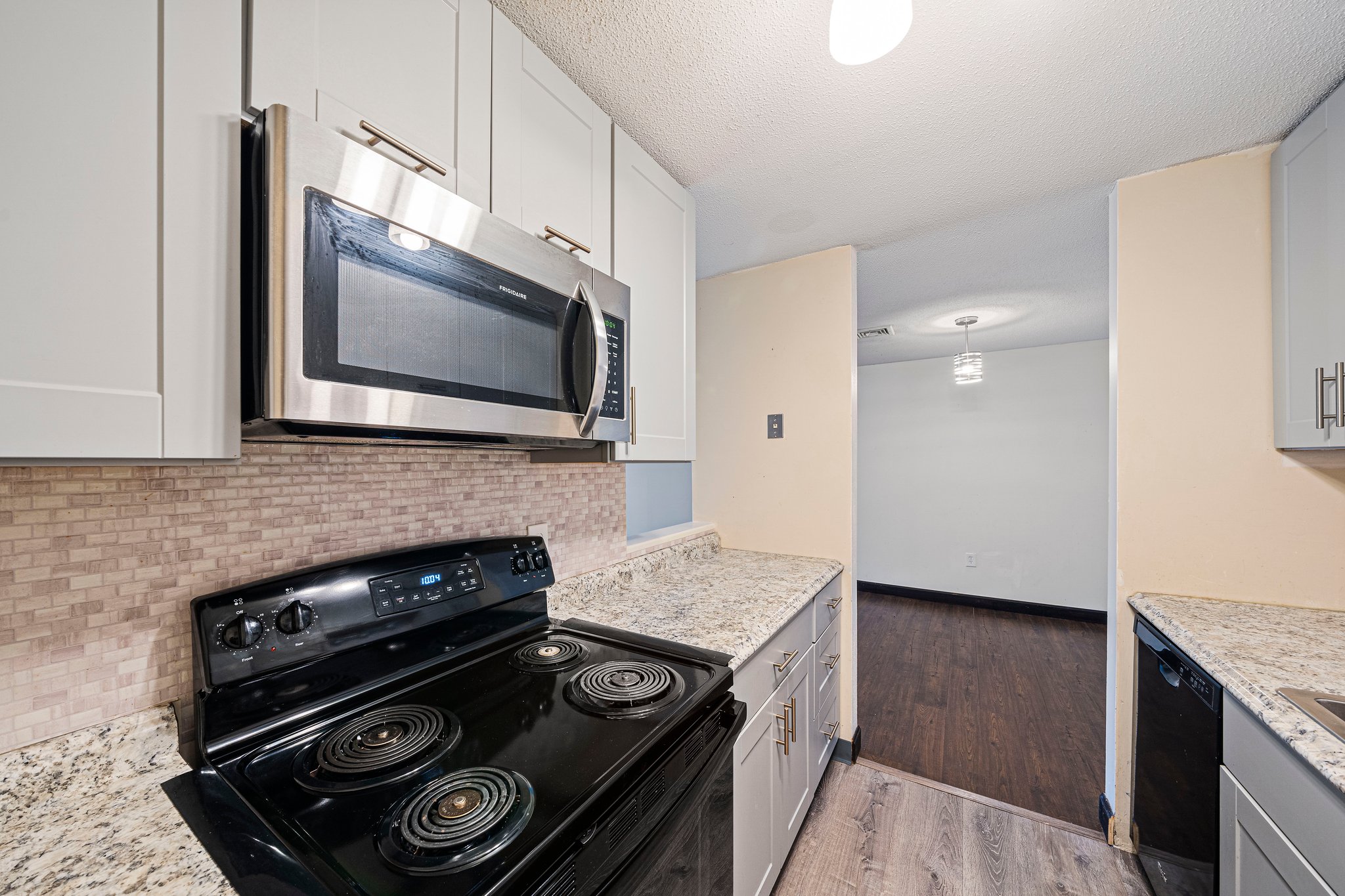 15 Bower Rd, Quincy, MA 02169 TMRE Photography