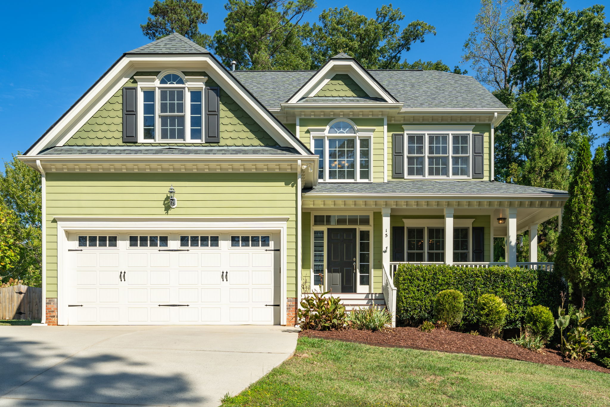 15 Breezewood Ct-1