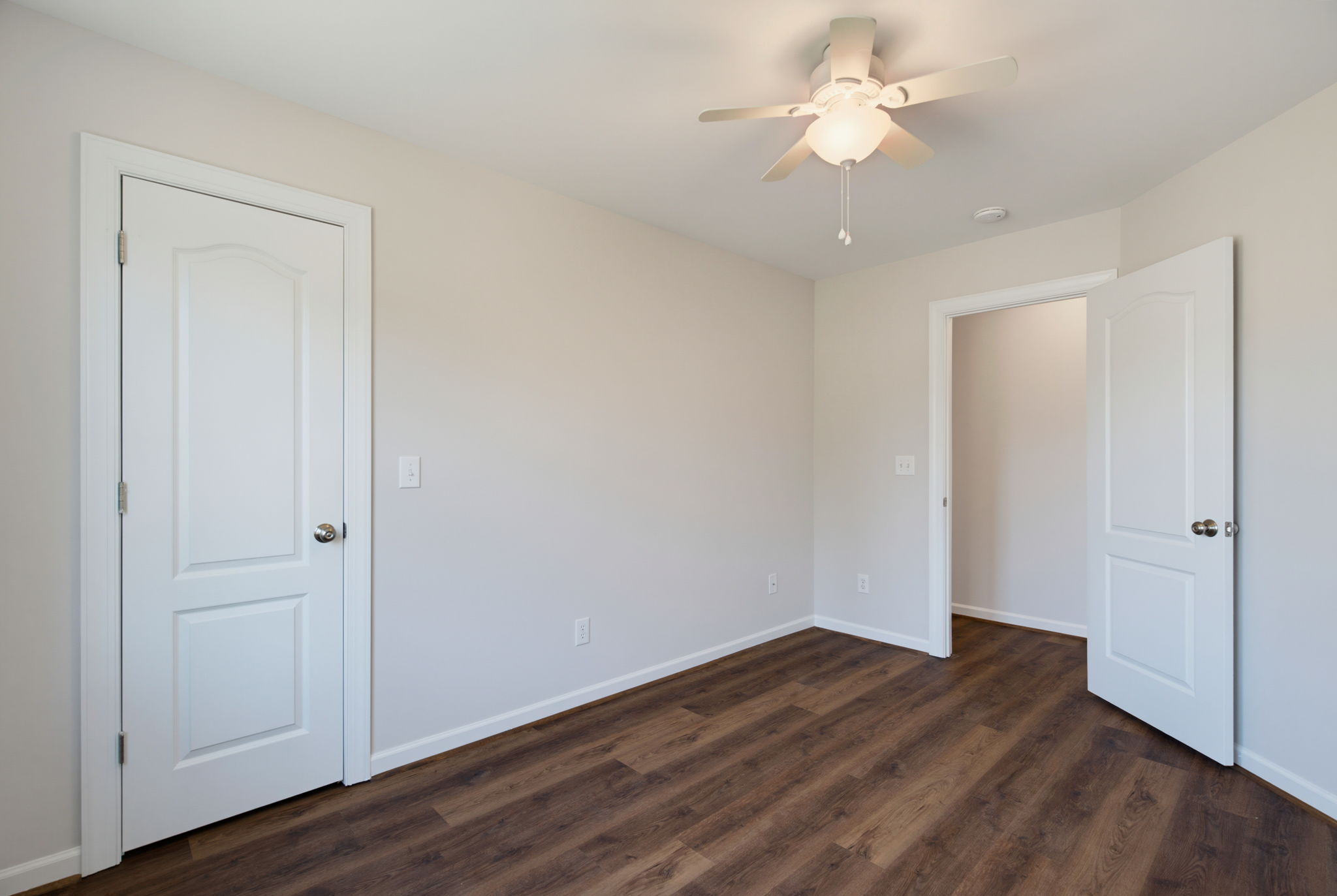 15 Breezewood Ct-32