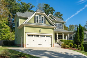 15 Breezewood Ct-3