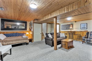 15 Burbank Circle (42)