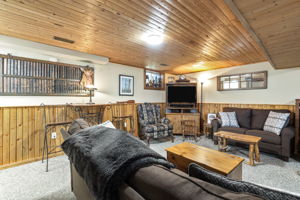 15 Burbank Circle (44)
