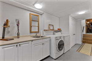 15 Burbank Circle (48)