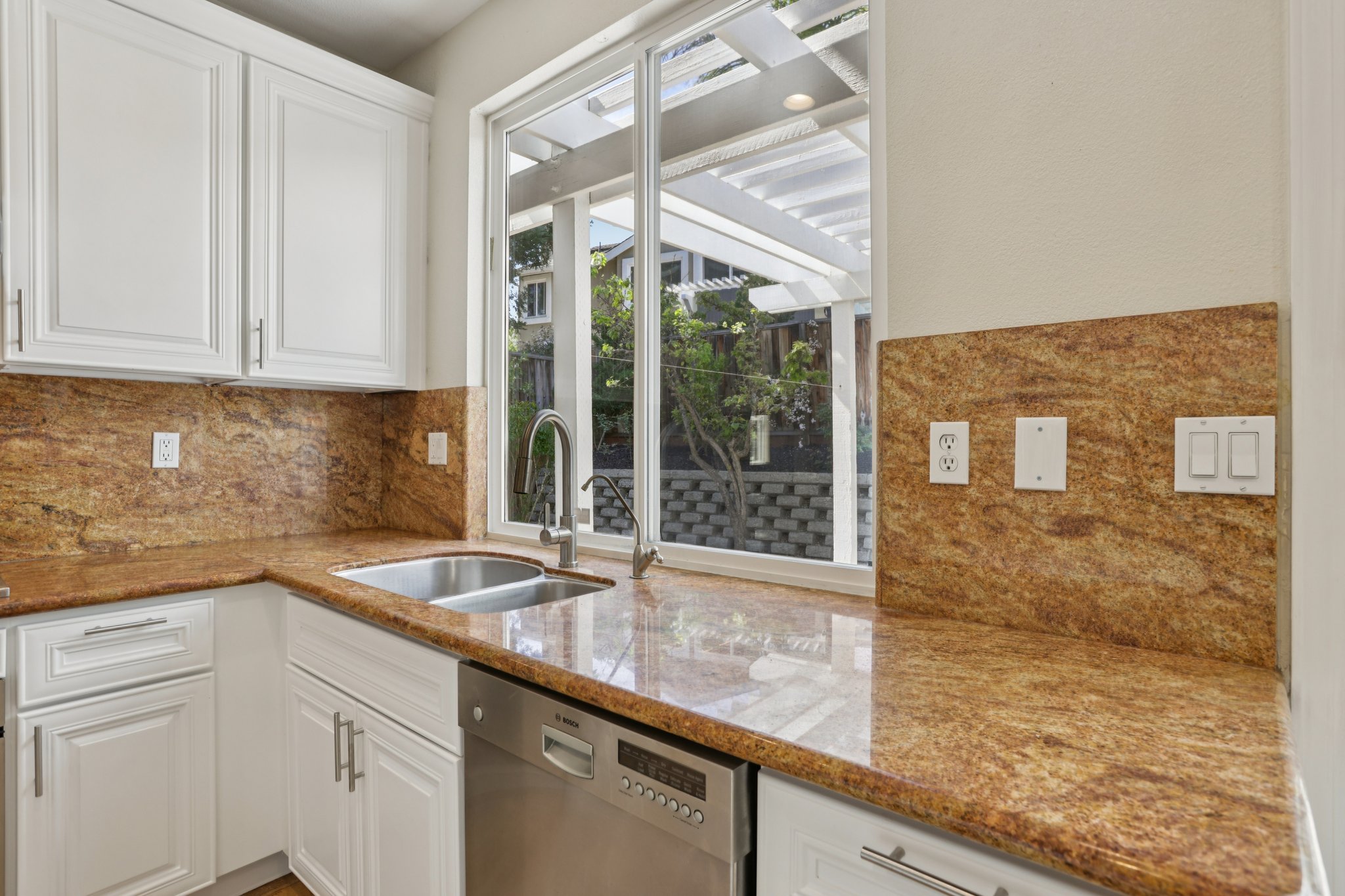 Centennial Way-S2703-010.jpg