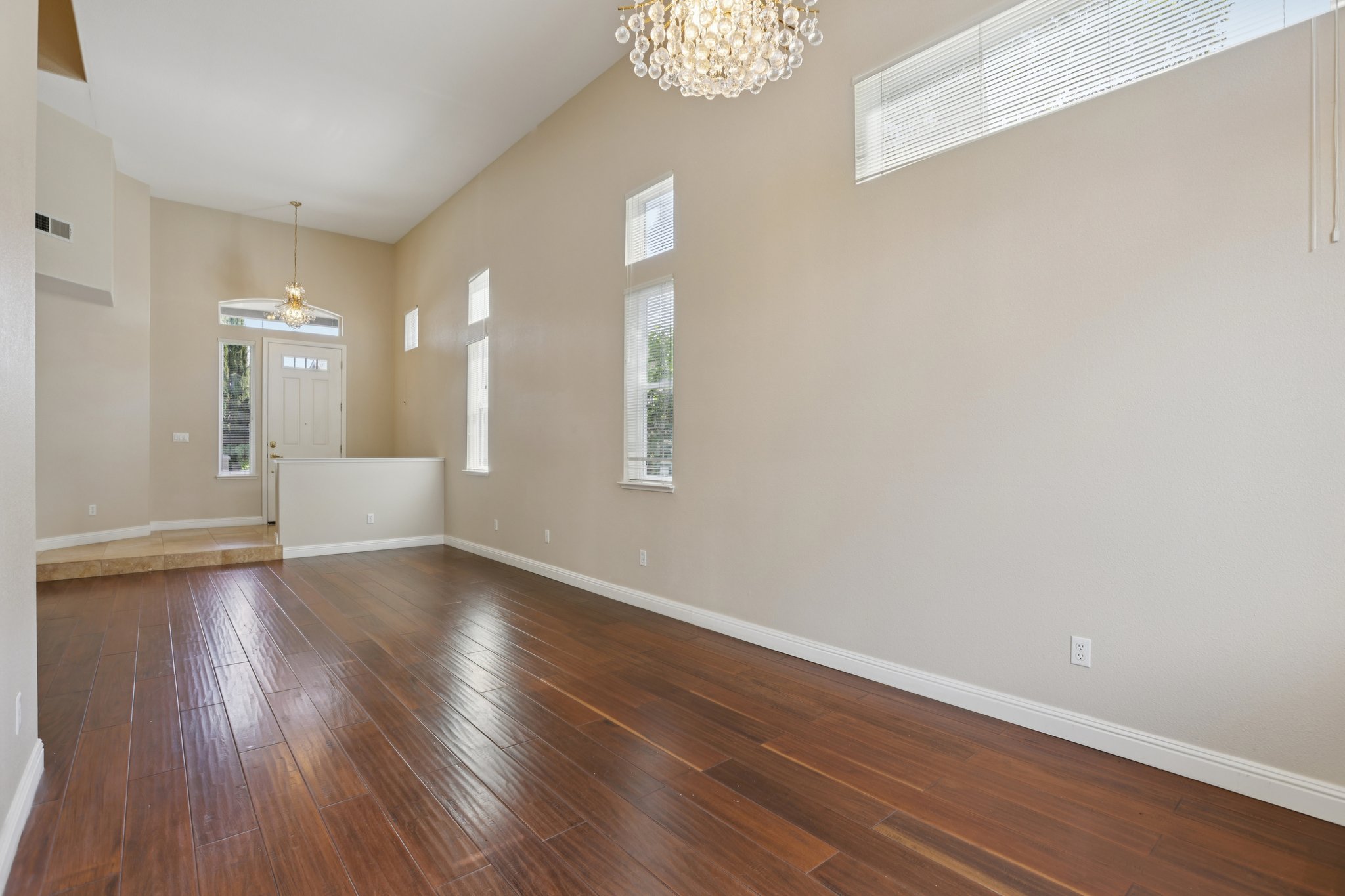 Centennial Way-S2703-040.jpg