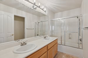 Centennial Way-S2703-019.jpg