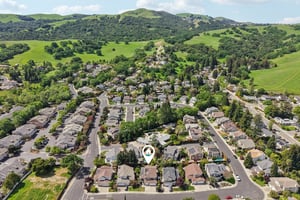 Centennial Way-S2703-052.jpg