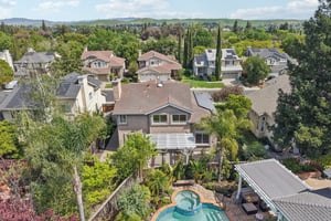 Centennial Way-S2703-065.jpg