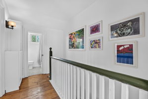  Photo 40
