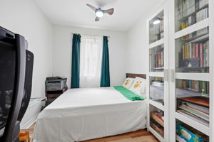  Photo 40