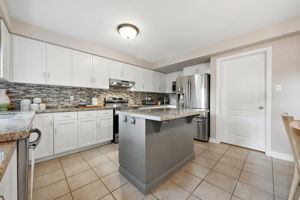  Photo 37