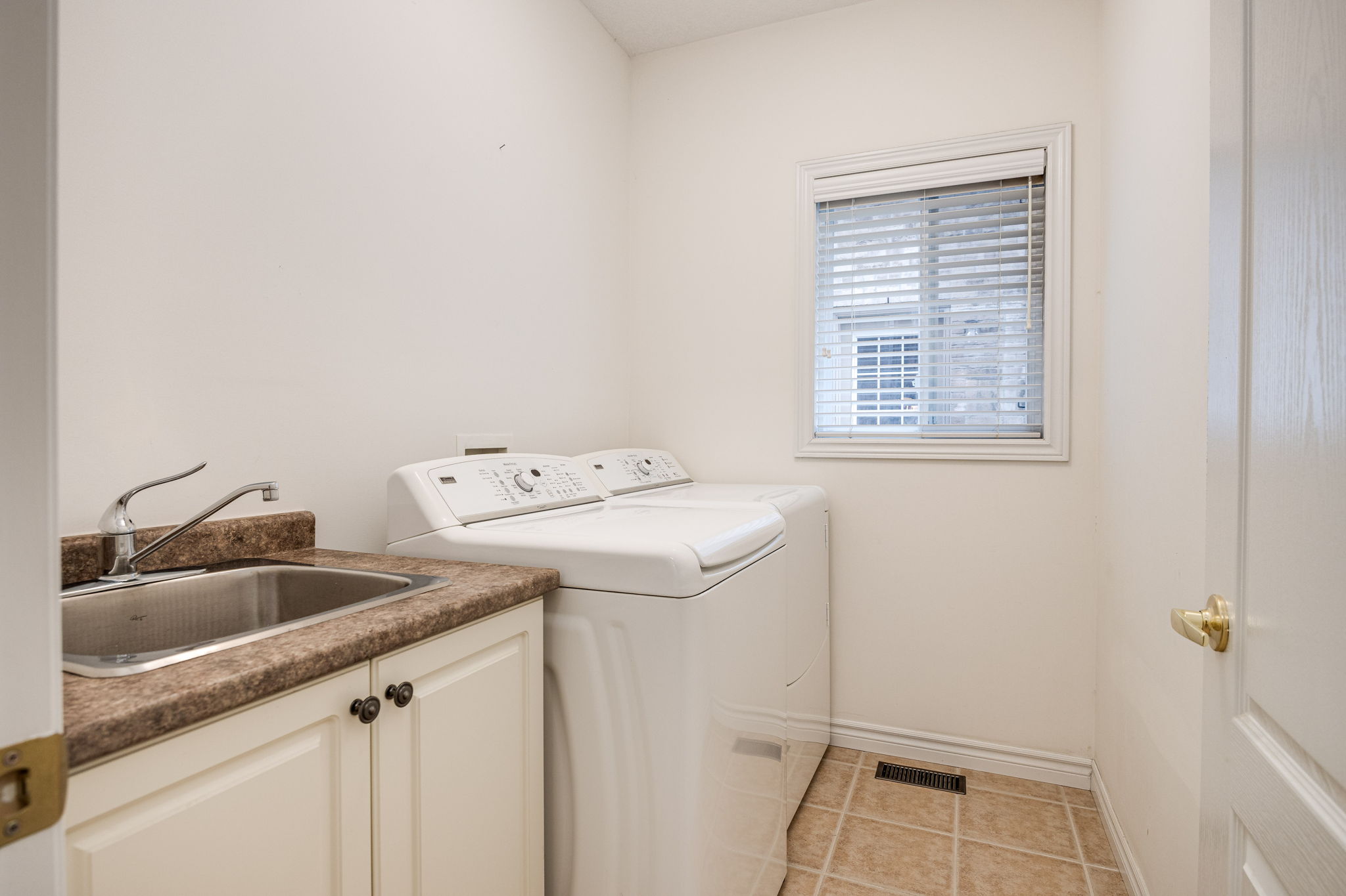 Orangeville property showcase — delivered property photograph 20