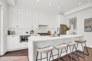 24-kitchen1