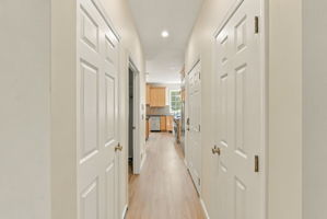  Photo 31