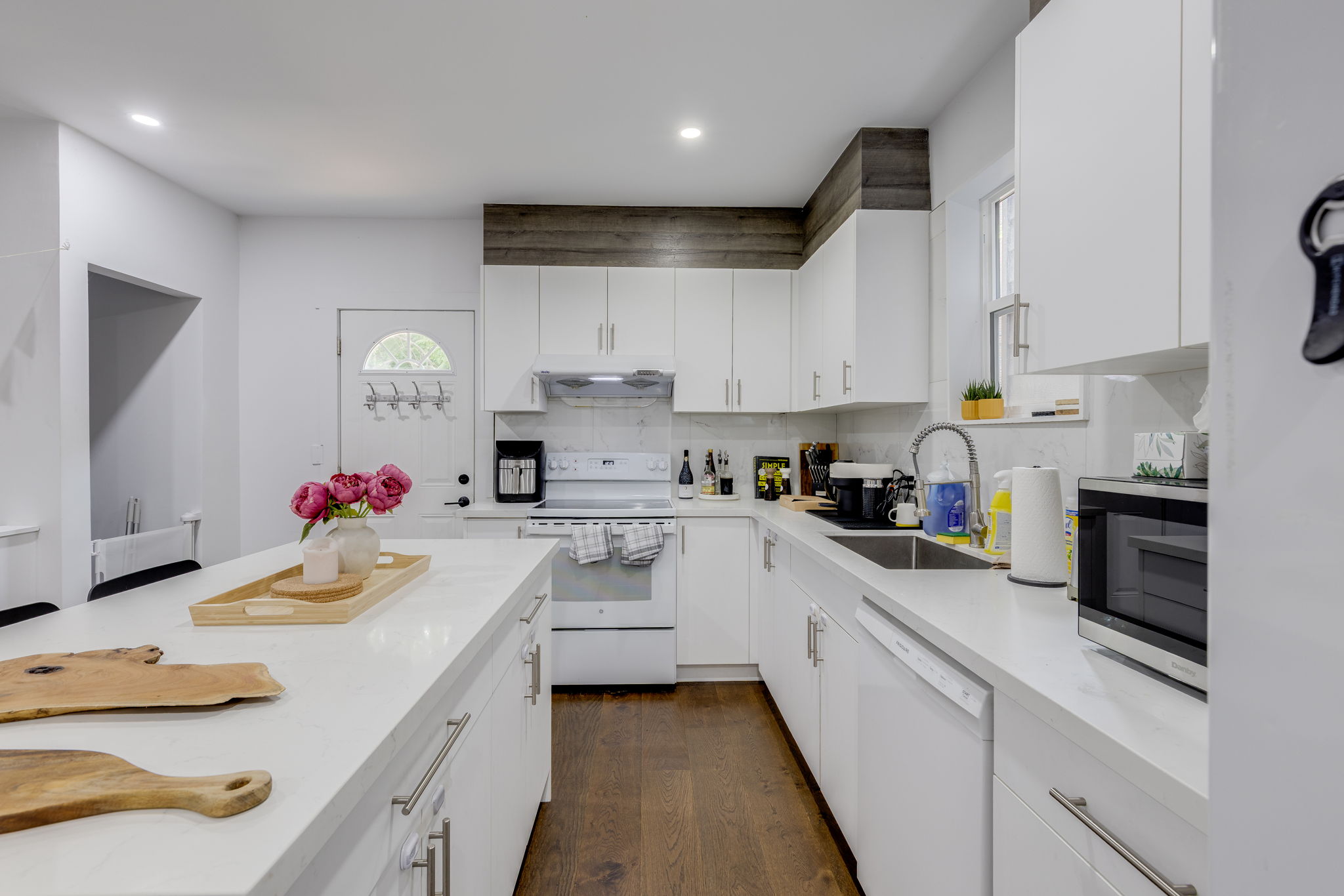 Toronto property showcase — delivered property photograph 11