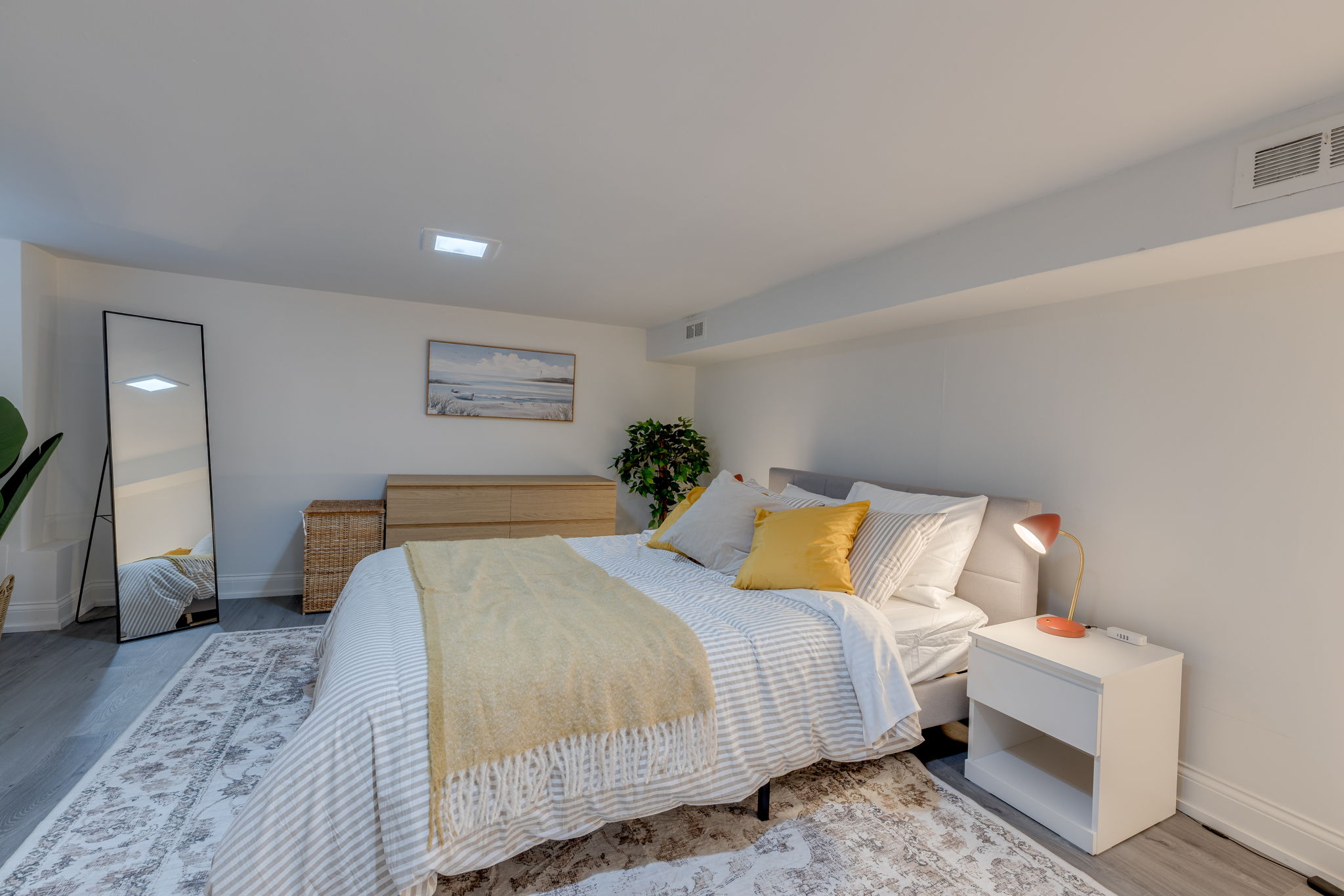 Toronto property showcase — delivered property photograph 18