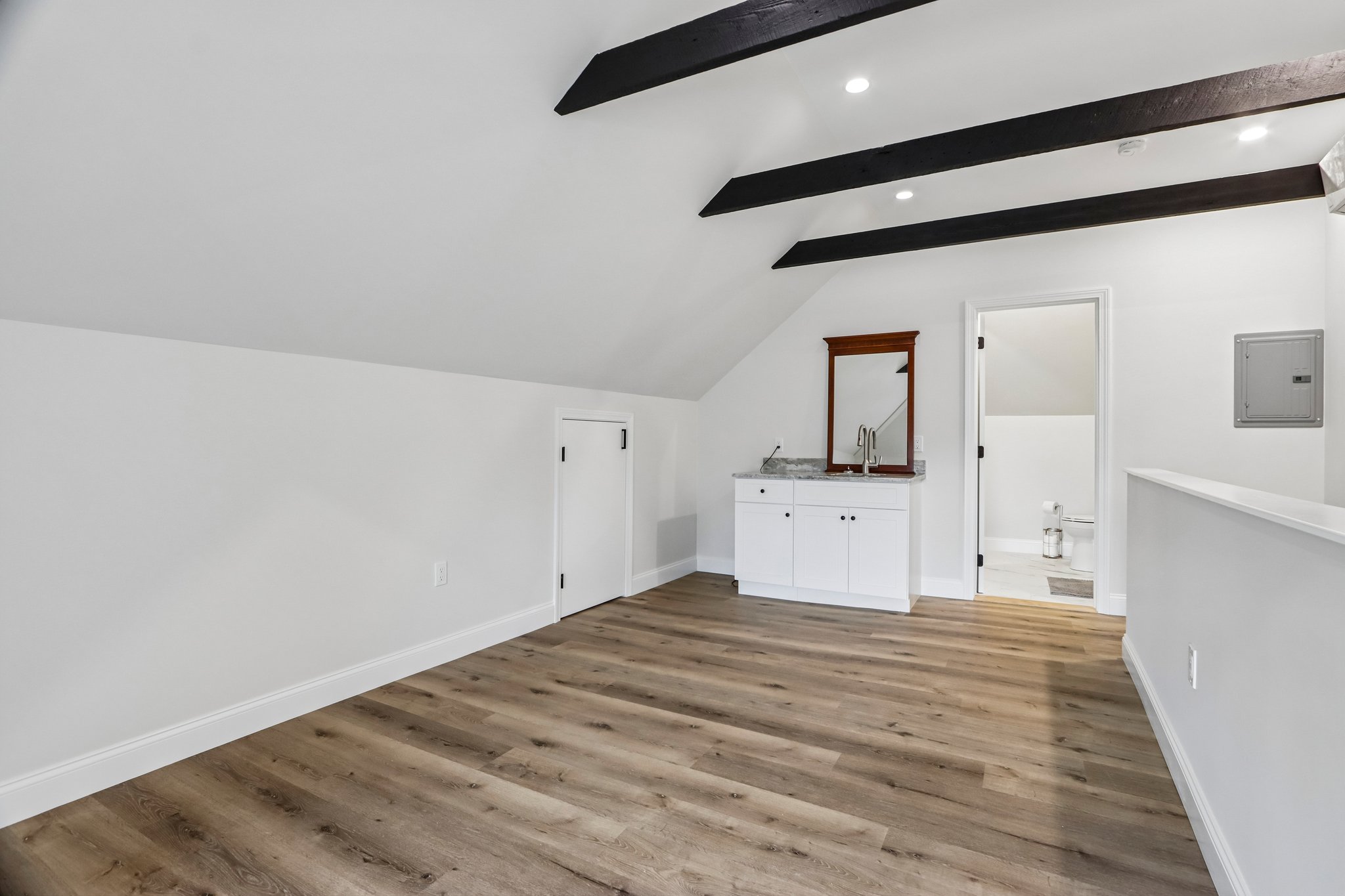 3765 Horizon Ct-S1009-031.jpg