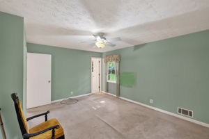  Photo 37