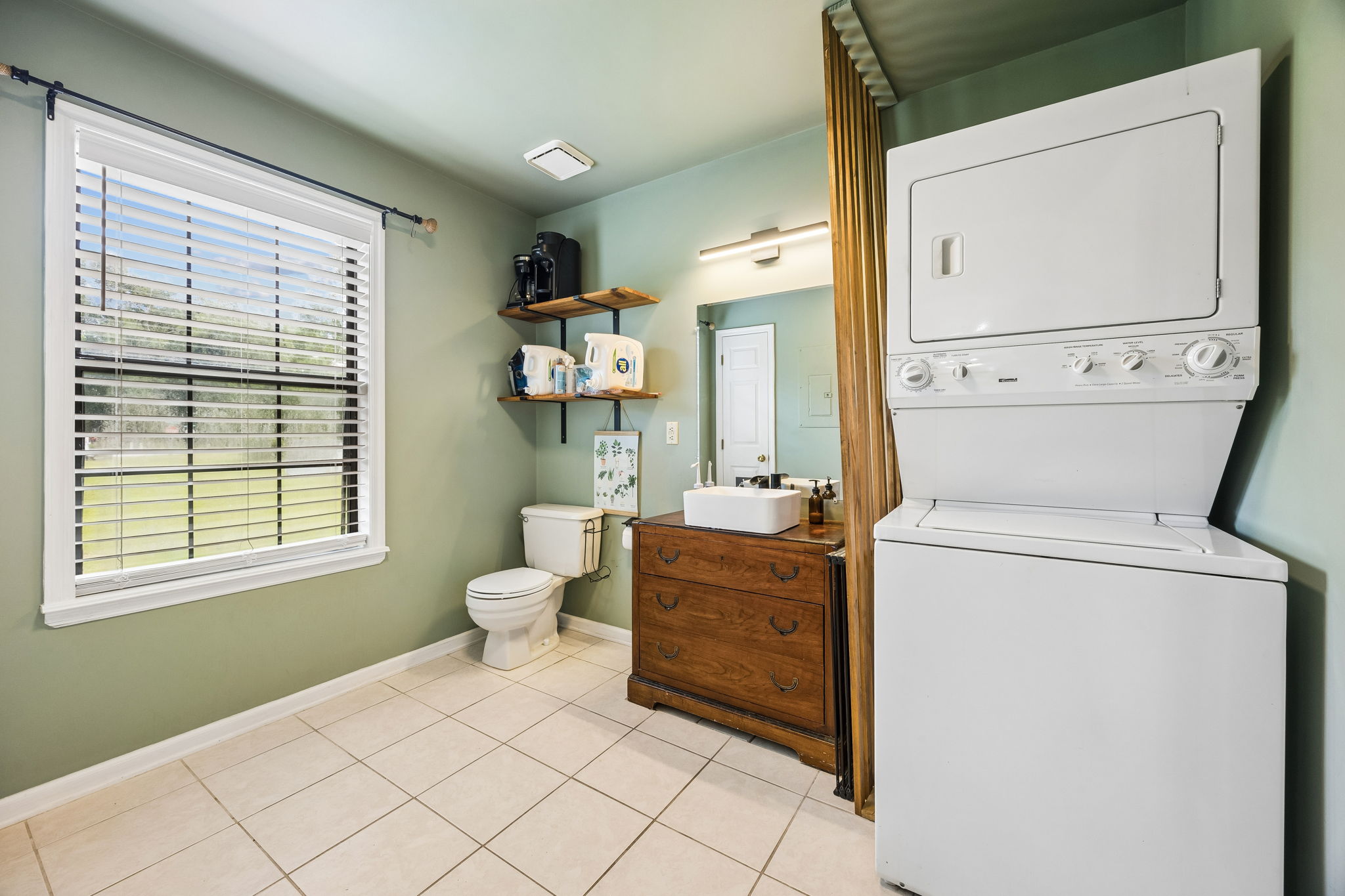 Half Bathroom/Laundry Room