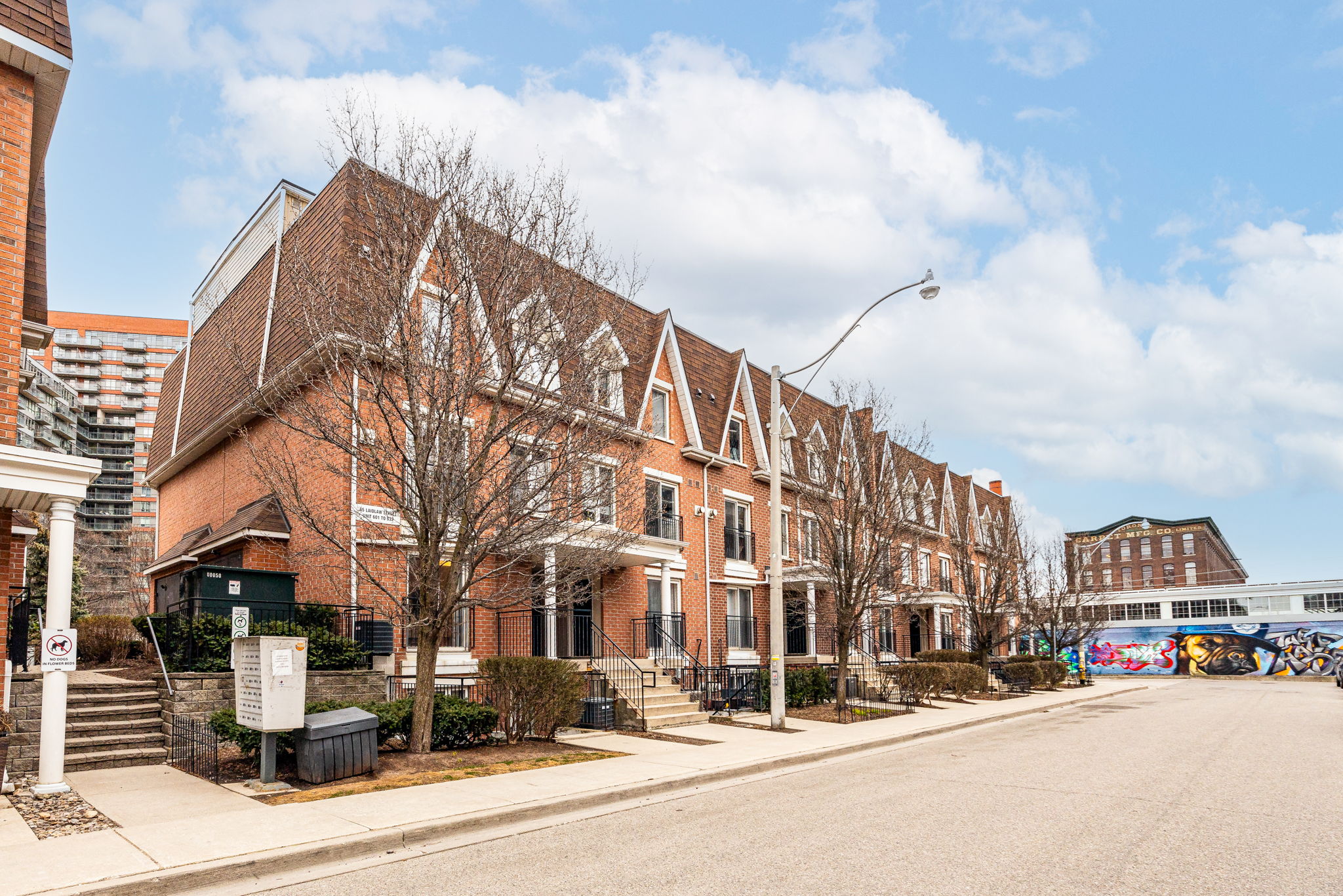 Toronto property showcase — delivered property photograph 3