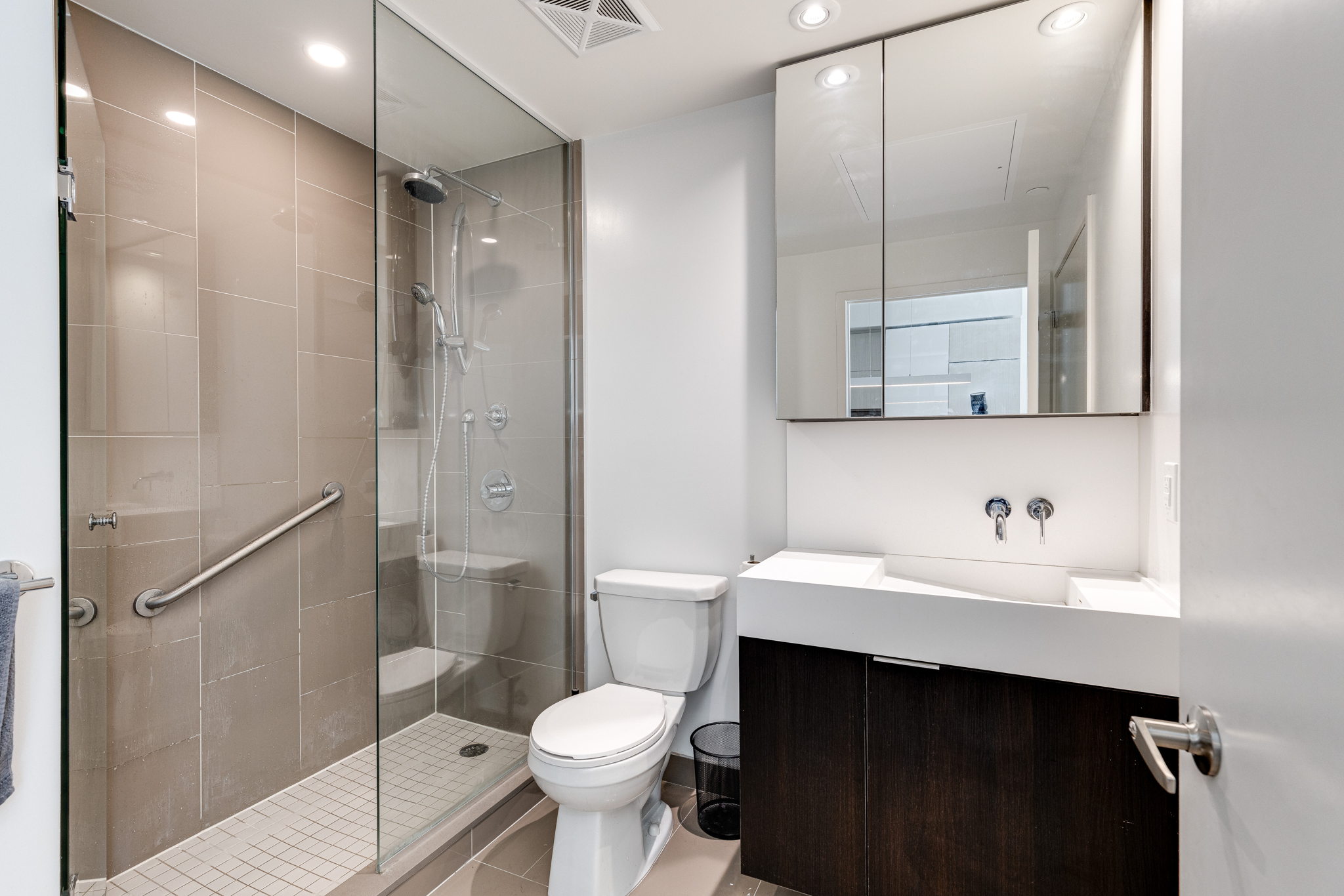 Toronto property showcase — delivered property photograph 9