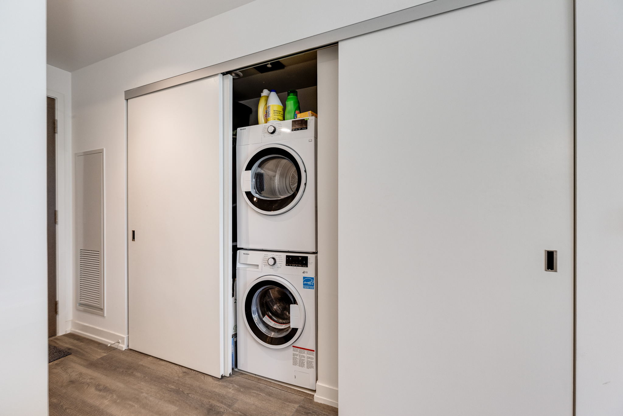 Toronto property showcase — delivered property photograph 17