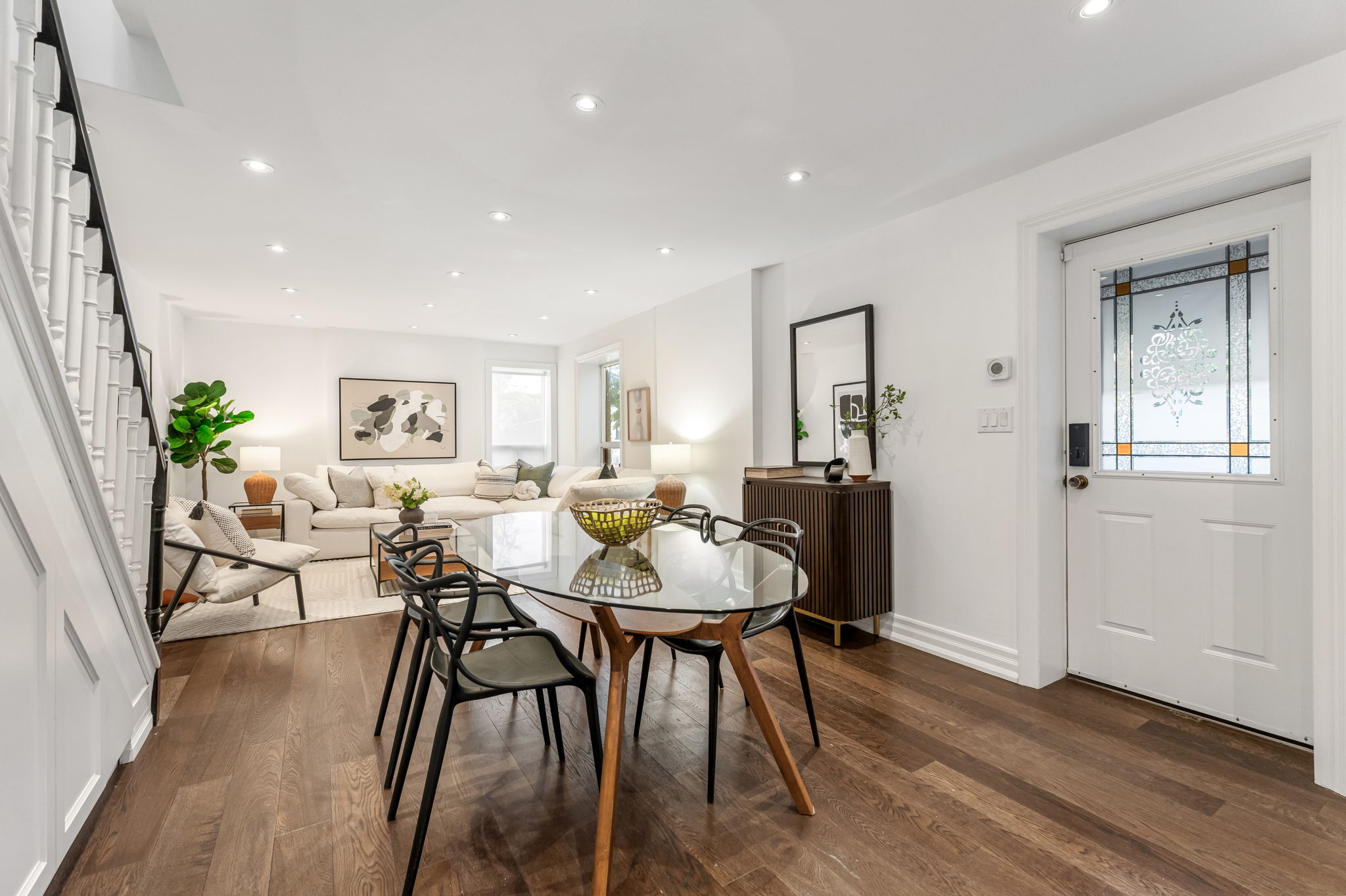  Photo 34