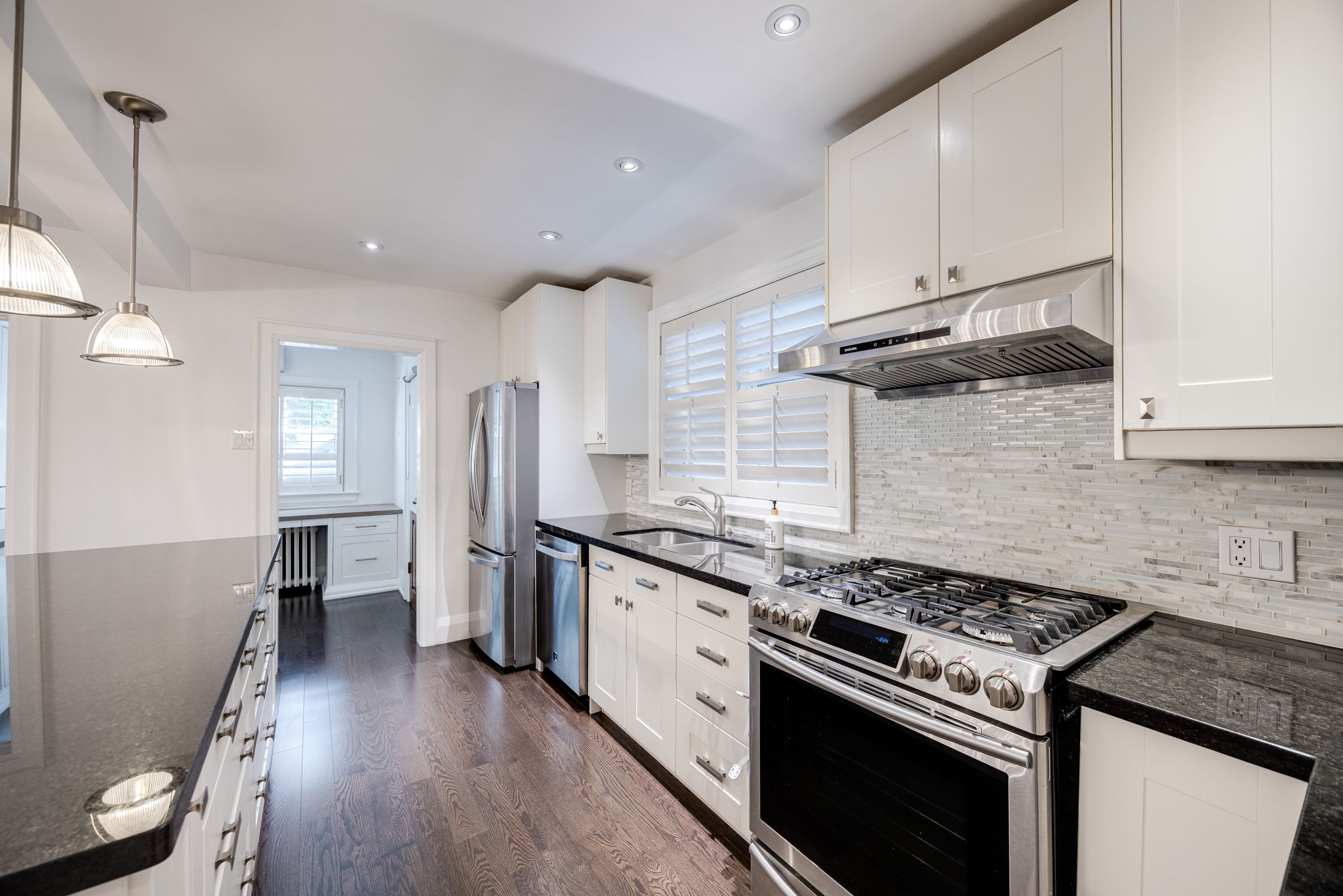Toronto property showcase — delivered property photograph 15