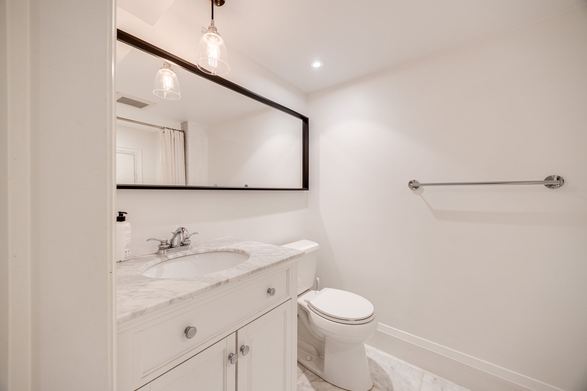 Toronto property showcase — delivered property photograph 31